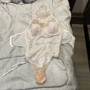 VS 34A Lingerie NEW